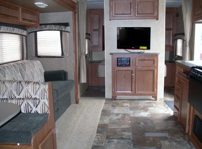 Jayco 25′ (with super slide)